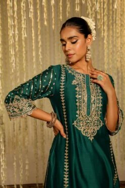 Sheetal Batra Sabirah Verdant Green Floral Embellished Kurta Set -Echo Clothing Store 2712s23b22 4