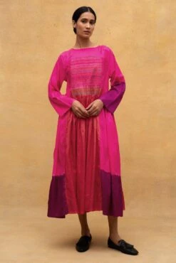 Injiri Ombre Fuchsia Midi Dress