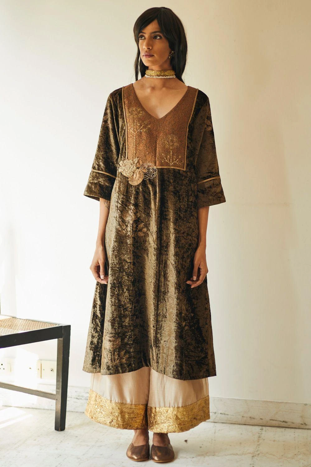 Shorshe Moss Green Velvet Kurta & Pants 1 Shorshe Moss Green Velvet Kurta & Pants