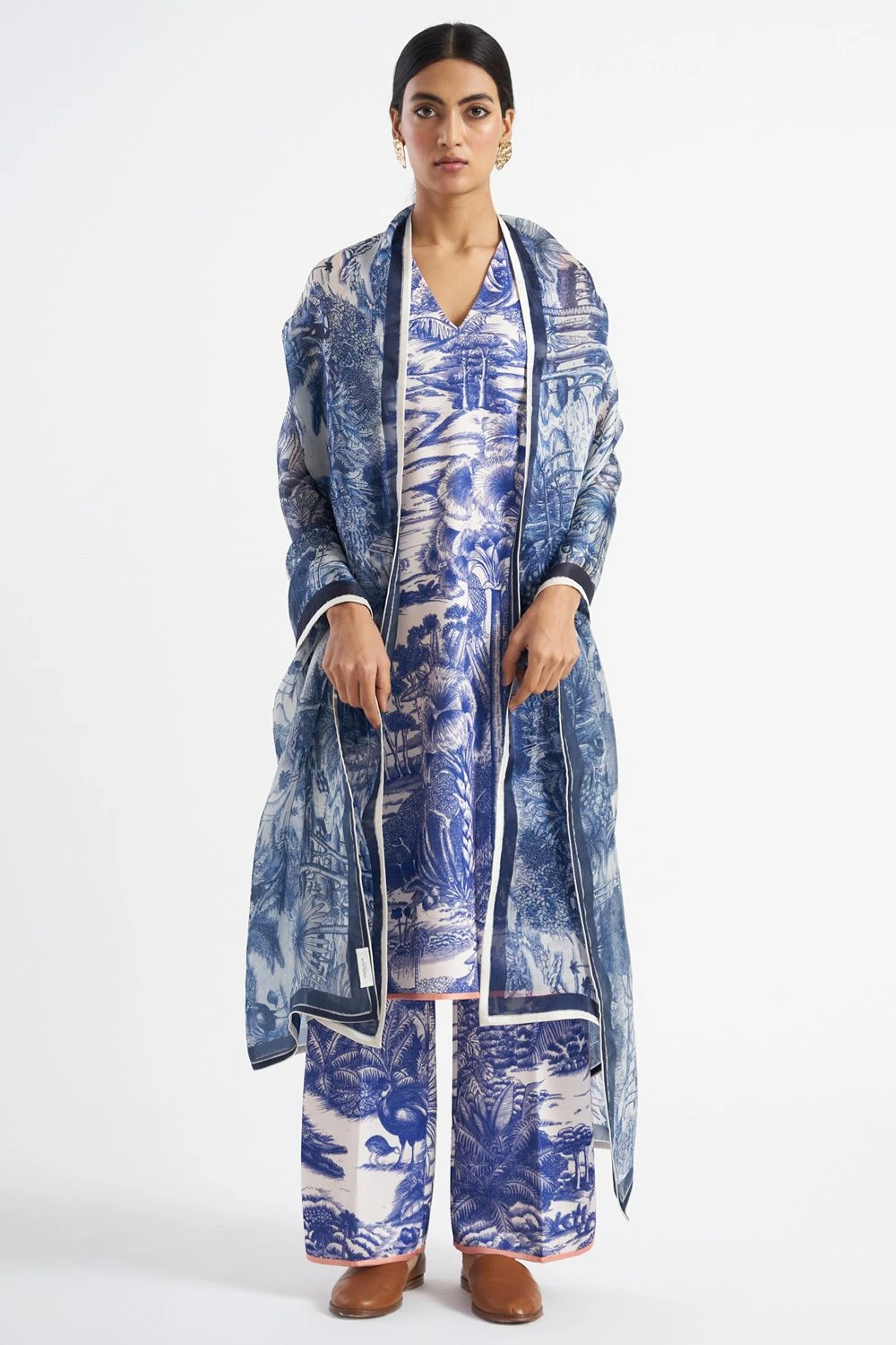 Kshitij Jalori Ranthambore Tanzenite Dupatta 1 Kshitij Jalori Ranthambore Tanzenite Dupatta