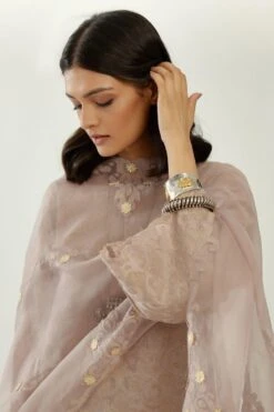 KORA Lilac Embellished Kurta Set 10 KORA Lilac Embellished Kurta Set -Echo Clothing Store 2911kk2 4
