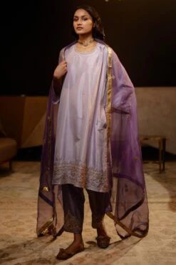 BRIH Lilac Hand Embroidered Dupatta