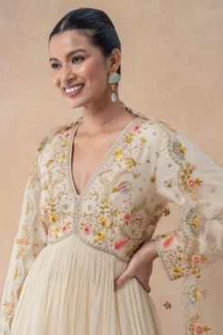 Ahilian Ivory Floral Embellished Anarkali Set 11 Ahilian Ivory Floral Embellished Anarkali Set -Echo Clothing Store 31723an1 5