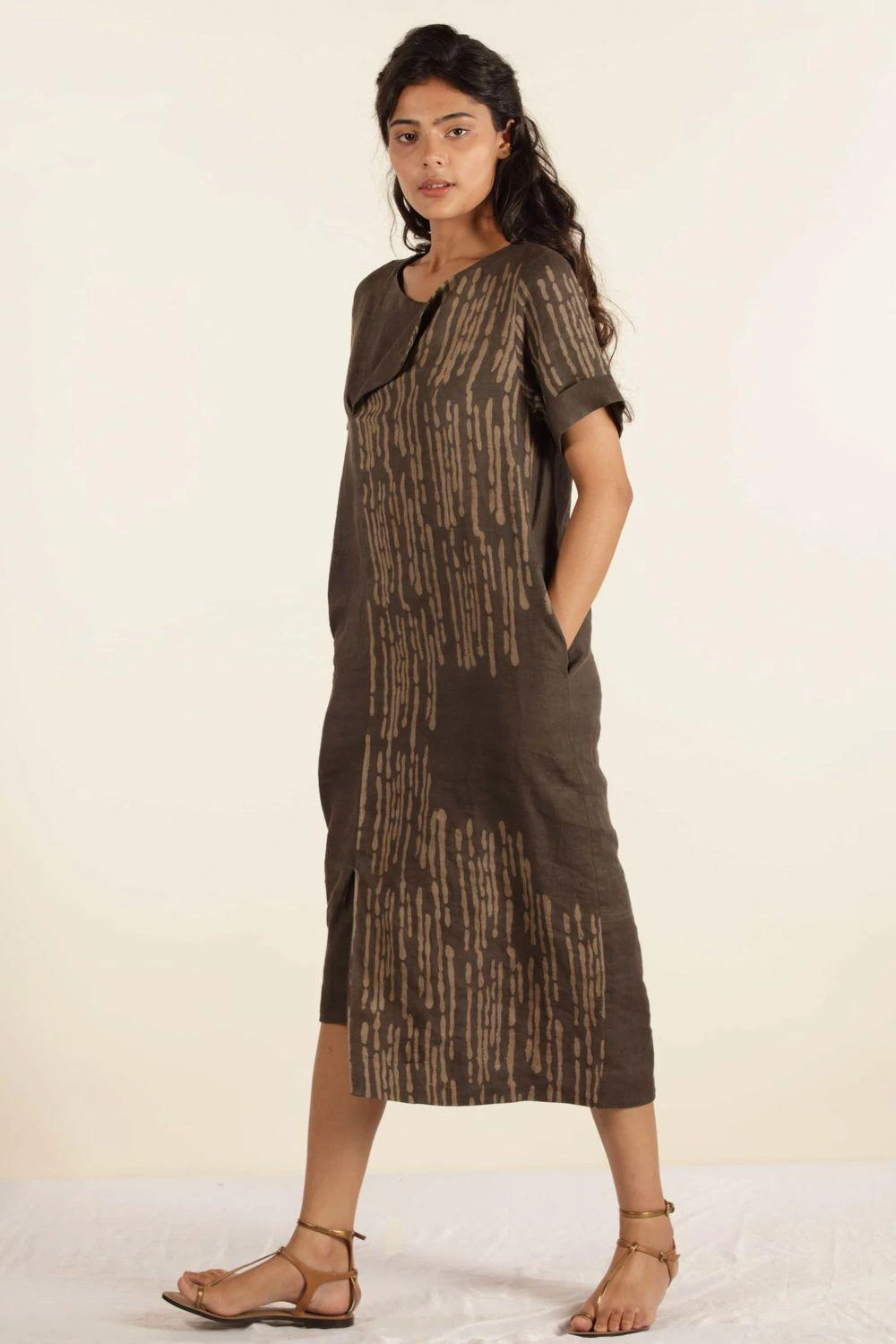 Urbania Brown Linen Shift Dress 3 Urbania Brown Linen Shift Dress - Image 3