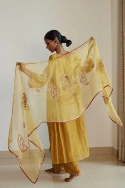 Sarang Kaur Yellow Shashi Stole -Echo Clothing Store 61023sk7 4