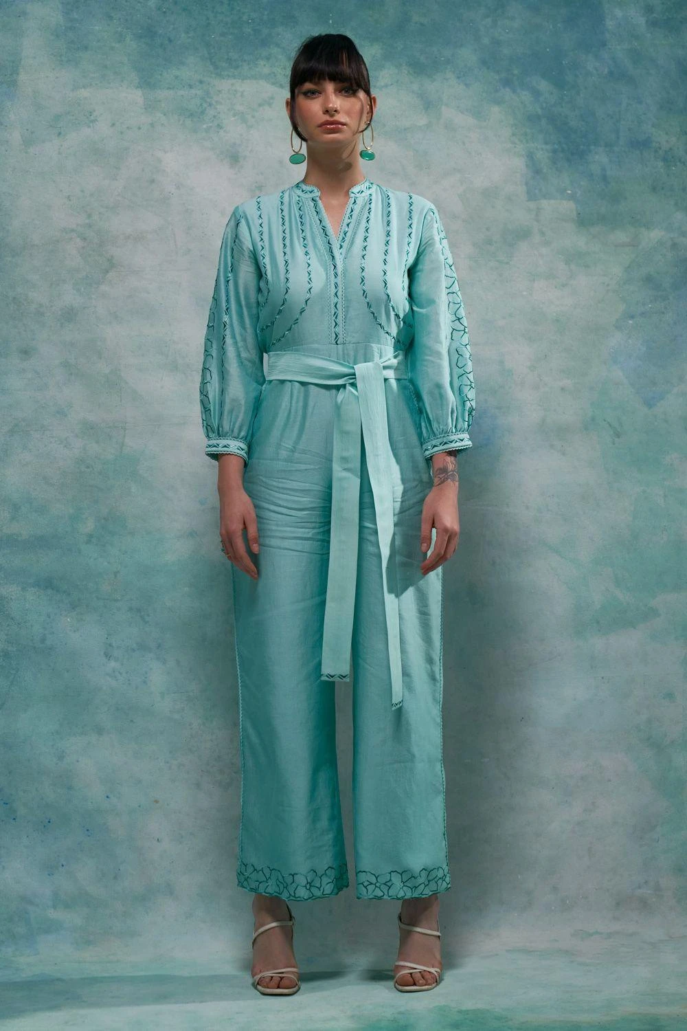 Sakshi Khetterpal Enchanting Green Chanderi Jumpsuit 1 Sakshi Khetterpal Enchanting Green Chanderi Jumpsuit