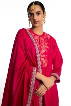 Jayanti Reddy Pink Embroidered Kurta Set With A Dupatta 8 Jayanti Reddy Pink Embroidered Kurta Set With A Dupatta -Echo Clothing Store 68jr7 4