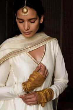 Shorshe Ivory Striped Hand Embellished Dupatta