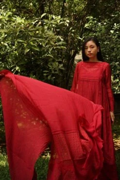 Baju Red May Handcrafted Dupatta 9 Baju Red May Handcrafted Dupatta -Echo Clothing Store 82bj43 5