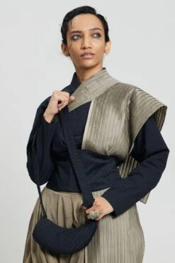 Antar-Agni Mud Green Cross Shawl 11 Antar-Agni Mud Green Cross Shawl -Echo Clothing Store 8523aam59 5