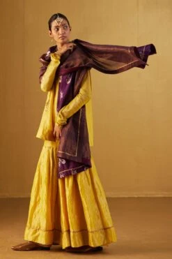Shorshe Purple Brocade Dupatta