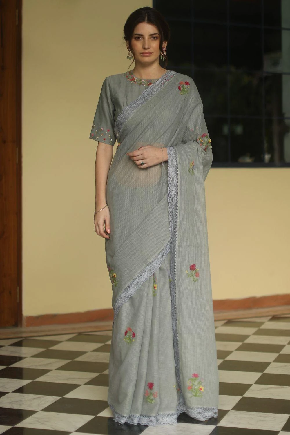 Begum Pret Handloom Kota Sari Set With 3D Floral Embroidery 1 Begum Pret Handloom Kota Sari Set With 3D Floral Embroidery