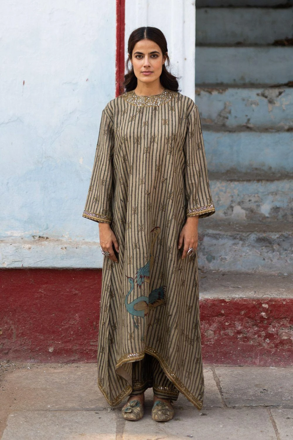 Archana Jaju Chanderi Kurta Set With Kalamkari Details 3 Archana Jaju Chanderi Kurta Set With Kalamkari Details - Image 3