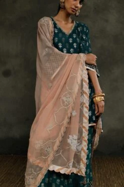 Sunira Designs Pink Silk Georgette Bordered Dupatta 6 Sunira Designs Pink Silk Georgette Bordered Dupatta -Echo Clothing Store b2217c 3