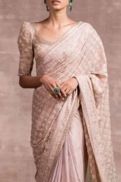 Tarun Tahiliani Ombre Chikankari Sari Set 6 Tarun Tahiliani Ombre Chikankari Sari Set -Echo Clothing Store br awu ckn sa 4 cw 234 3