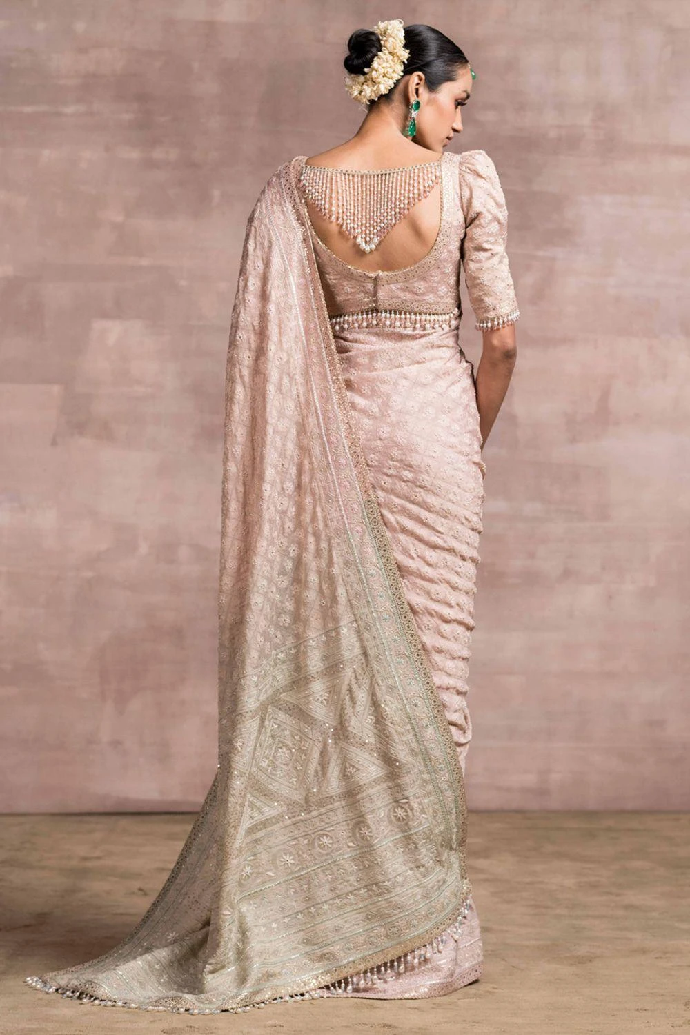 Tarun Tahiliani Ombre Chikankari Sari Set 4 Tarun Tahiliani Ombre Chikankari Sari Set - Image 4