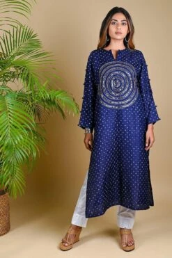 Fuchsia Bandhni Kurta With Sequence Circle Motif -Echo Clothing Store cirkur2 5