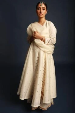 Deep Thee Basra Gota Anghrakha Set