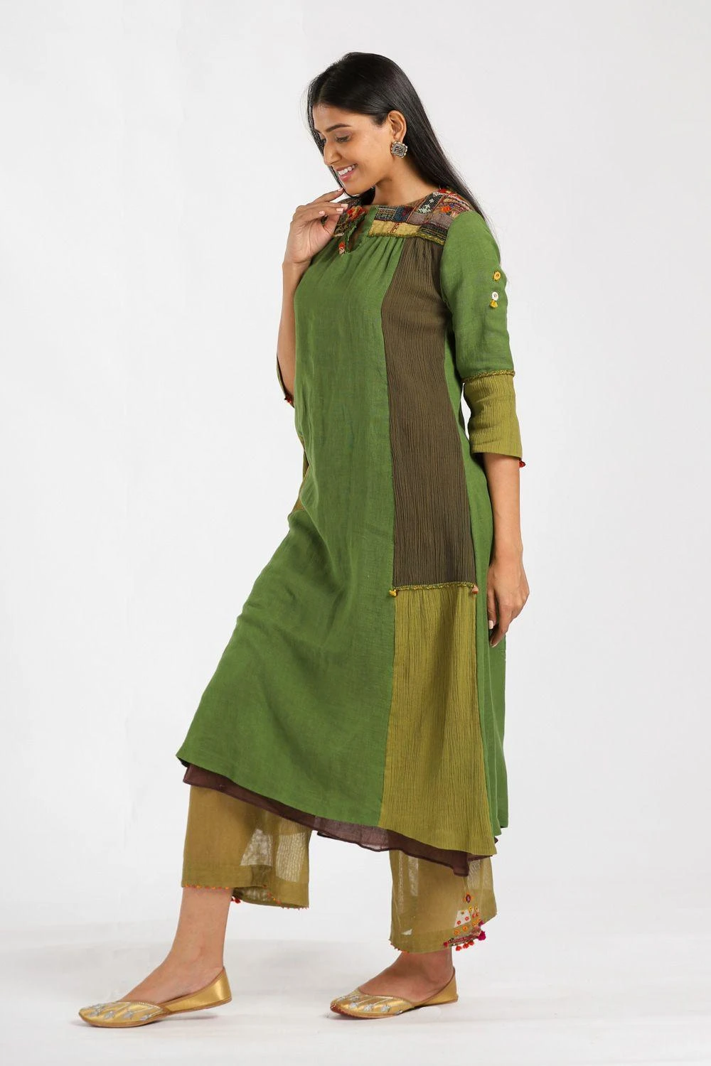 Medha Green Panelled Kurta With Embroidered Yoke 3 Medha Green Panelled Kurta With Embroidered Yoke - Image 3