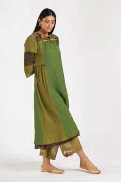 Medha Green Panelled Kurta With Embroidered Yoke 8 Medha Green Panelled Kurta With Embroidered Yoke -Echo Clothing Store dr s21 gyy 3 1