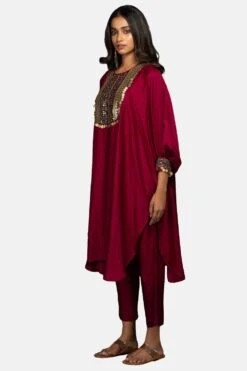 Prahnaaya Royal Magenta Hand Embroidered Kurta Set 8 Prahnaaya Royal Magenta Hand Embroidered Kurta Set -Echo Clothing Store octrmbatst 4 2