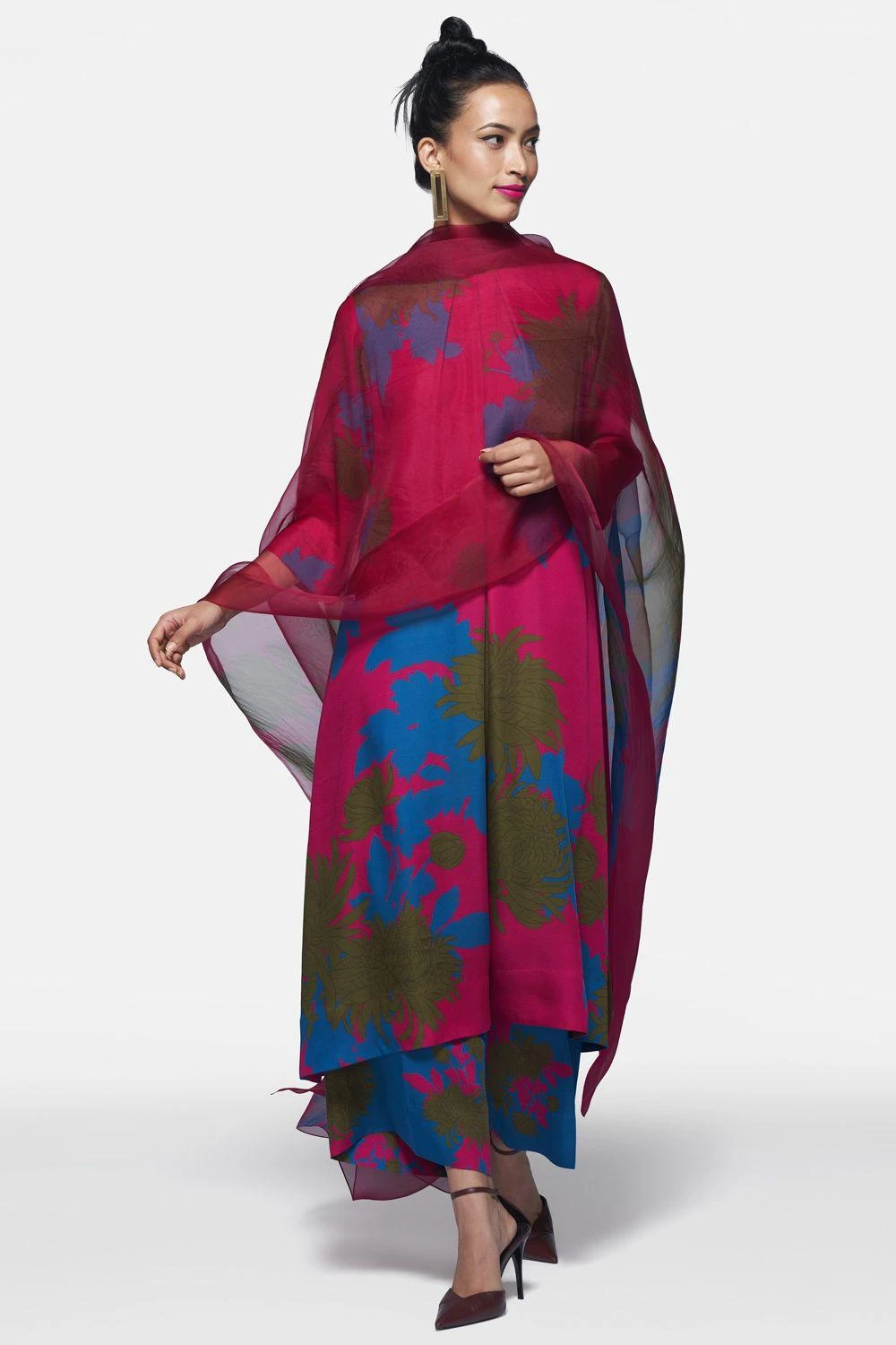 Payal Khandwala Magenta Printed Silk Organza Dupatta 2 Payal Khandwala Magenta Printed Silk Organza Dupatta - Image 2