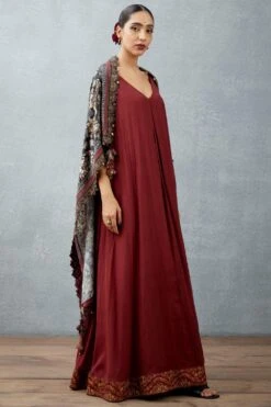 Torani Burgundy Printed Scarf With A Leheriya Border