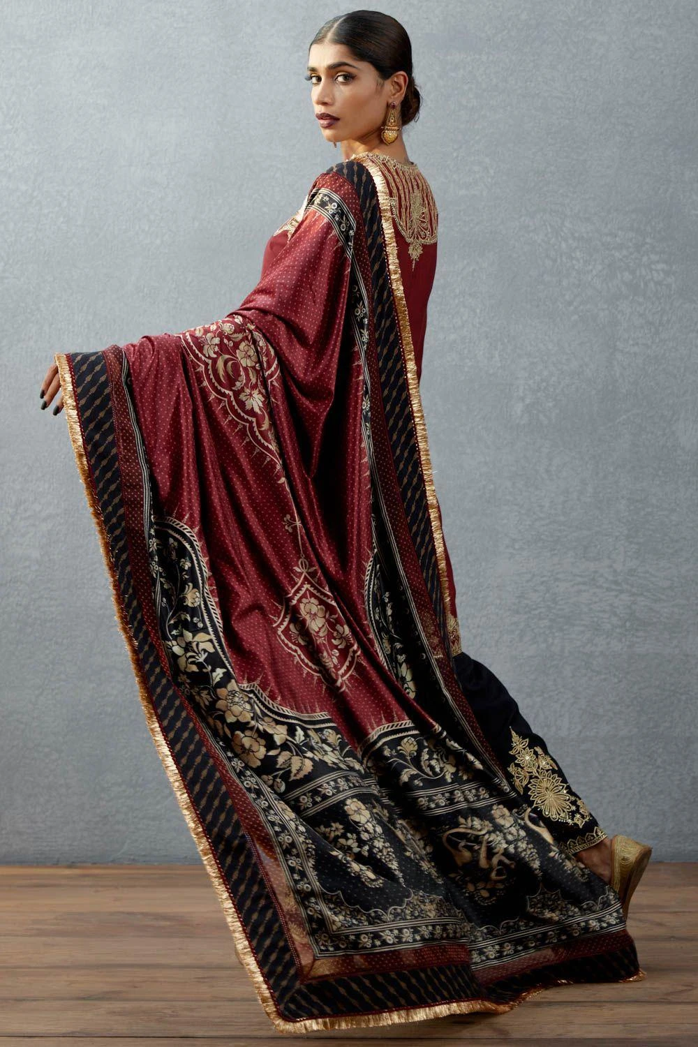 Torani Jet Black Bhagalpuri Printed Doshala 3 Torani Jet Black Bhagalpuri Printed Doshala - Image 3