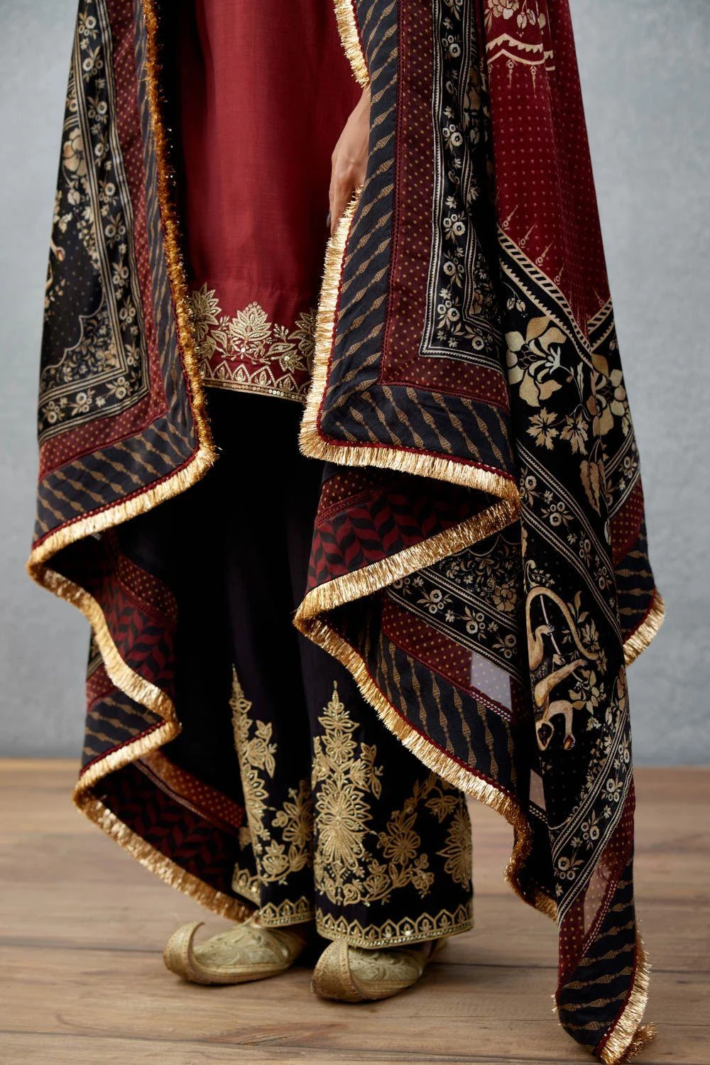 Torani Jet Black Bhagalpuri Printed Doshala 4 Torani Jet Black Bhagalpuri Printed Doshala - Image 4