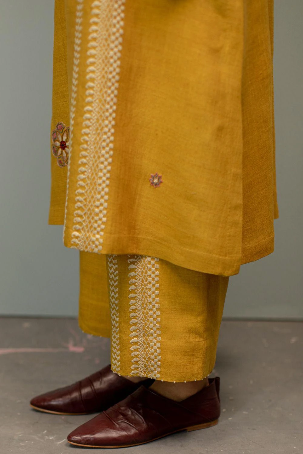 Divyam Mehta Yellow Matka Silk Kurta Set With Kantha Details 4 Divyam Mehta Yellow Matka Silk Kurta Set With Kantha Details - Image 4